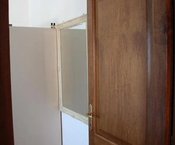 Charming Flat In Apartment *