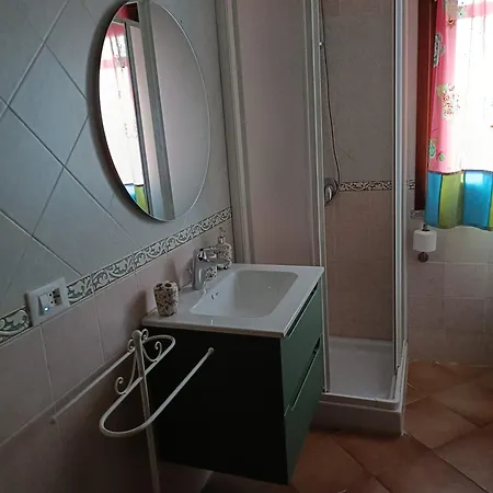 Апартаменты Charming Flat In Санта-Тереза-Галлура